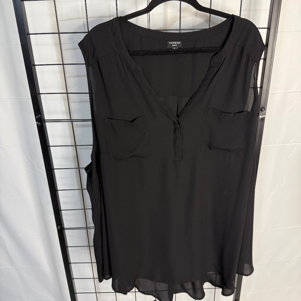 Torrid 6X Black Harper Tank Top